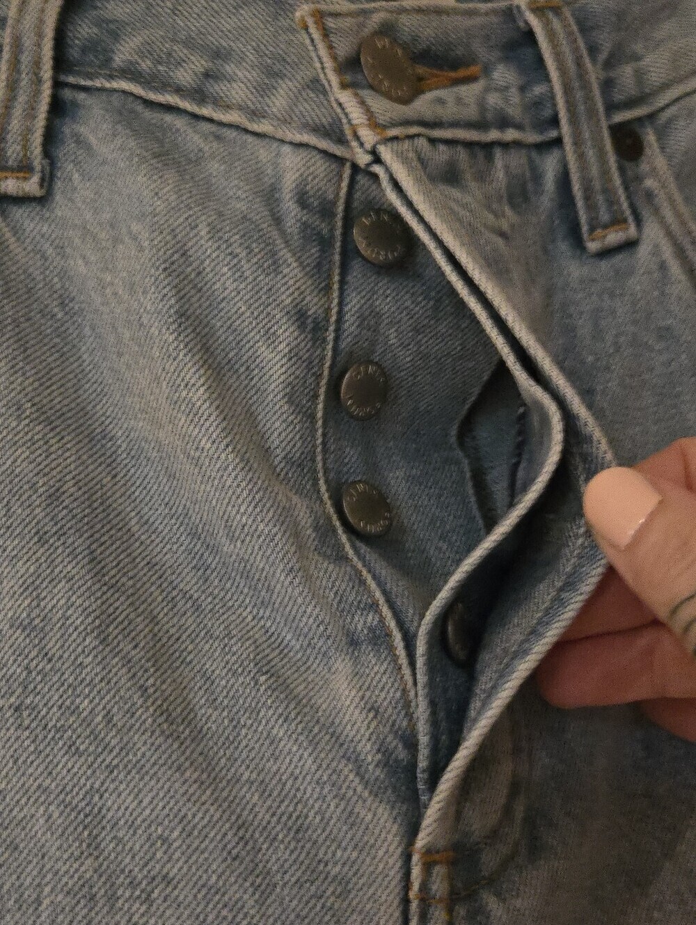 Aritzia Denim Forum | The Ex Boyfriend Distressed Jeans, Size 26 (Made Big) - Picture 11 of 11